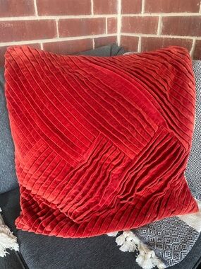 Williams Sonoma pleated velvet accent pillow cushion cover in brick red 22x22”